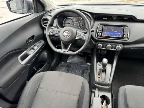 Certified 2025 Nissan Kicks Play S image 5