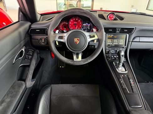 Used 2015 Porsche 911 Carrera GTS RWD image 37