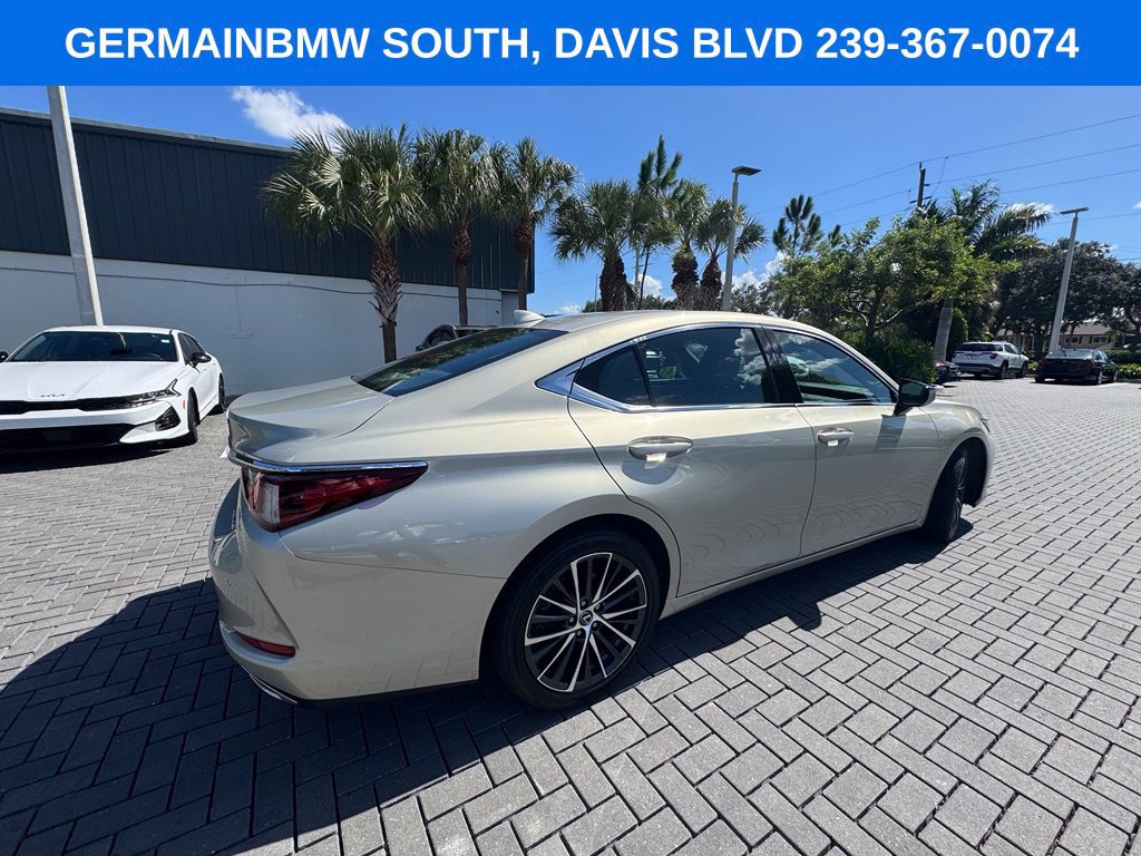Used 2022 Lexus ES 350 w/ Premium Package FWD image 8
