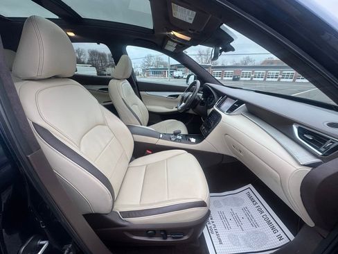 Used 2019 INFINITI QX50 Essential w/ Sensory Package AWD/4WD image 22