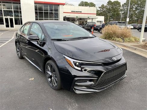 New 2026 Toyota Corolla SE image 2