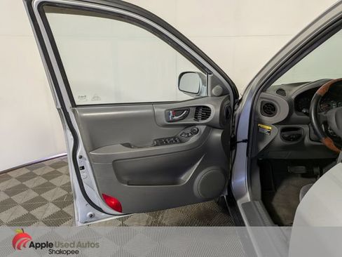 Used 2004 Hyundai Santa Fe GLS FWD image 10