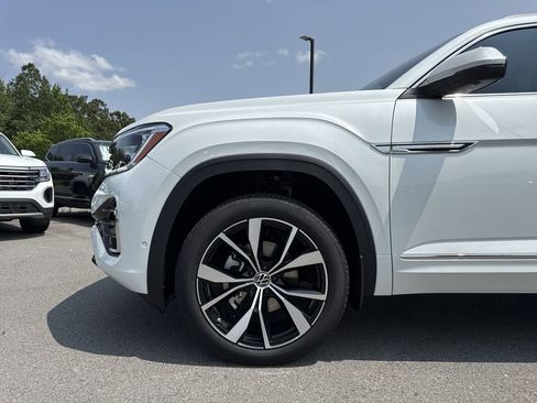 New 2025 Volkswagen Atlas Cross Sport SEL Premium R-Line image 8