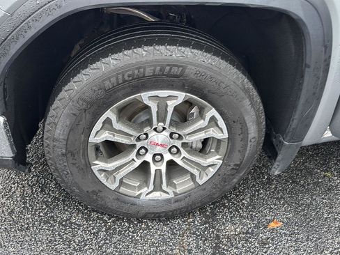 Used 2025 GMC Sierra 1500 SLT image 30