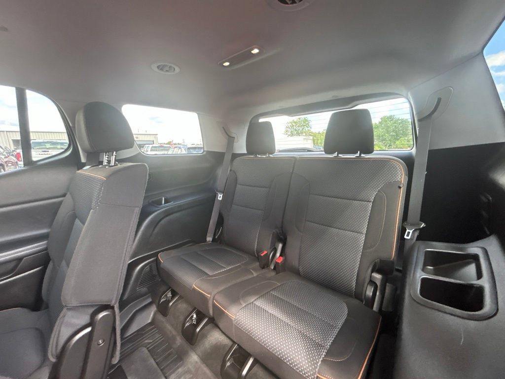 Certified 2023 GMC Acadia AT4 w/ LPO, Adventure Package AWD/4WD image 11