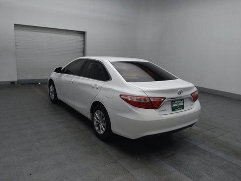 Used 2017 Toyota Camry LE FWD image 5