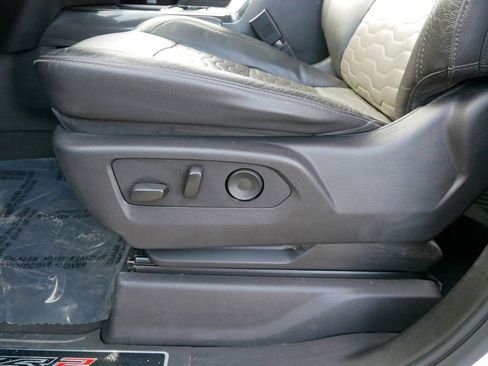 Used 2024 Chevrolet Silverado 2500 ZR2 w/ ZR2 Bison Edition image 9