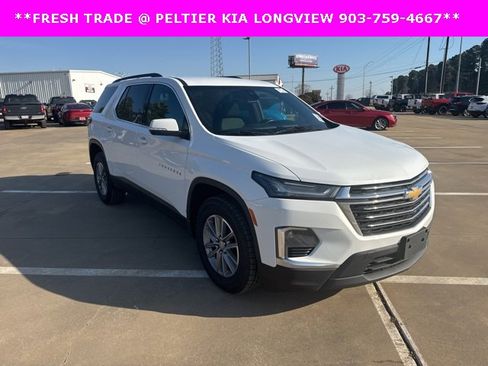 Used 2022 Chevrolet Traverse LT image 1