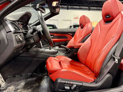 Used 2020 BMW M4 Convertible 2D w/ Competition Package image 12