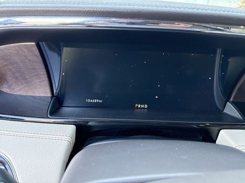 Used 2018 Lincoln Navigator Select w/ Technology Package image 2