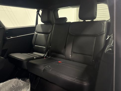 New 2026 Ford Expedition Max Platinum w/ Stealth Performance Package AWD/4WD image 13
