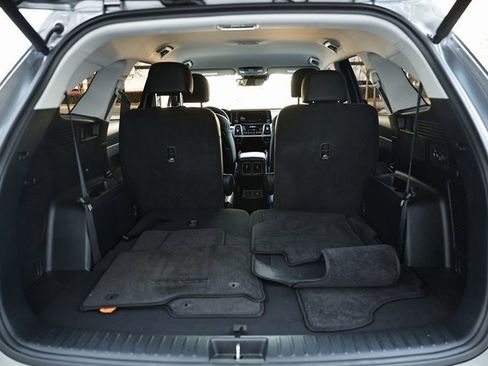 Used 2023 Kia Sorento EX image 28