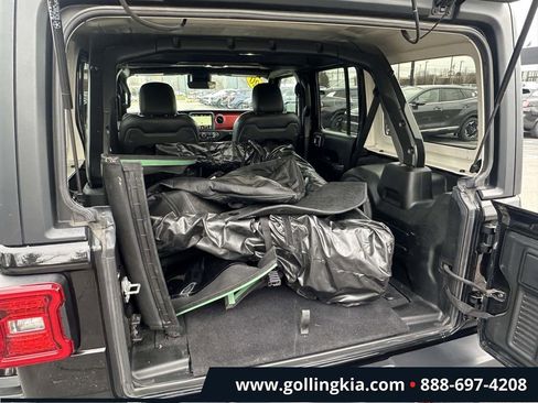 Used 2020 Jeep Wrangler Unlimited Rubicon w/ Dual Top Group image 9