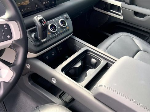 Certified 2024 Land Rover Defender 90 S AWD/4WD image 16