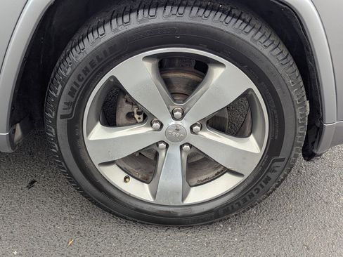 Used 2014 Jeep Grand Cherokee Overland image 9