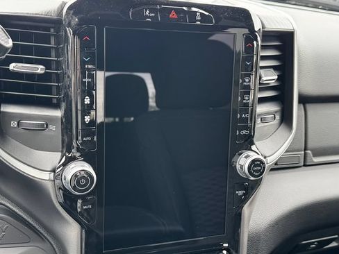 New 2026 RAM 2500 Big Horn AWD/4WD image 43