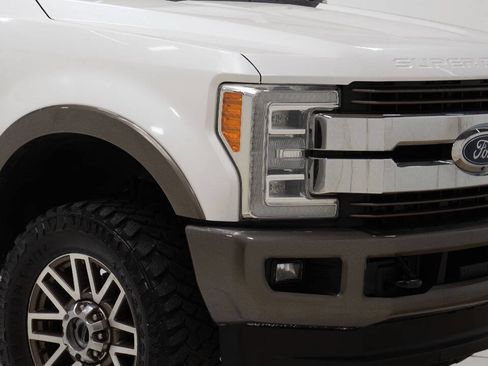 Used 2019 Ford F250 King Ranch w/ King Ranch Ultimate Package AWD/4WD image 10