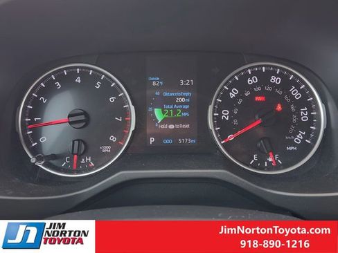 Used 2022 Toyota RAV4 LE FWD image 16