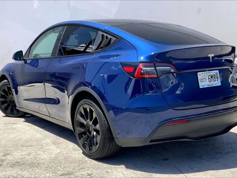 Used 2021 Tesla Model Y Long Range AWD/4WD image 5