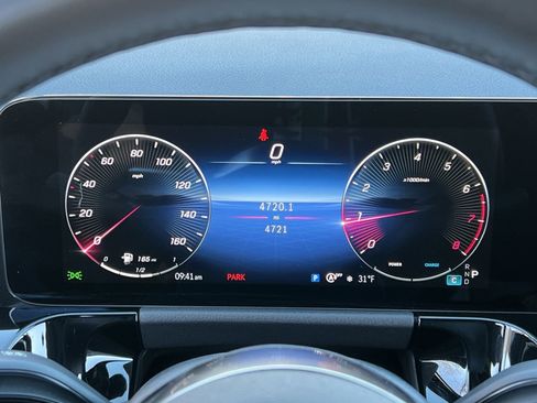 Certified 2025 Mercedes-Benz GLA 250 4MATIC image 15