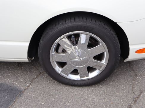 Used 2002 Ford Thunderbird RWD image 31