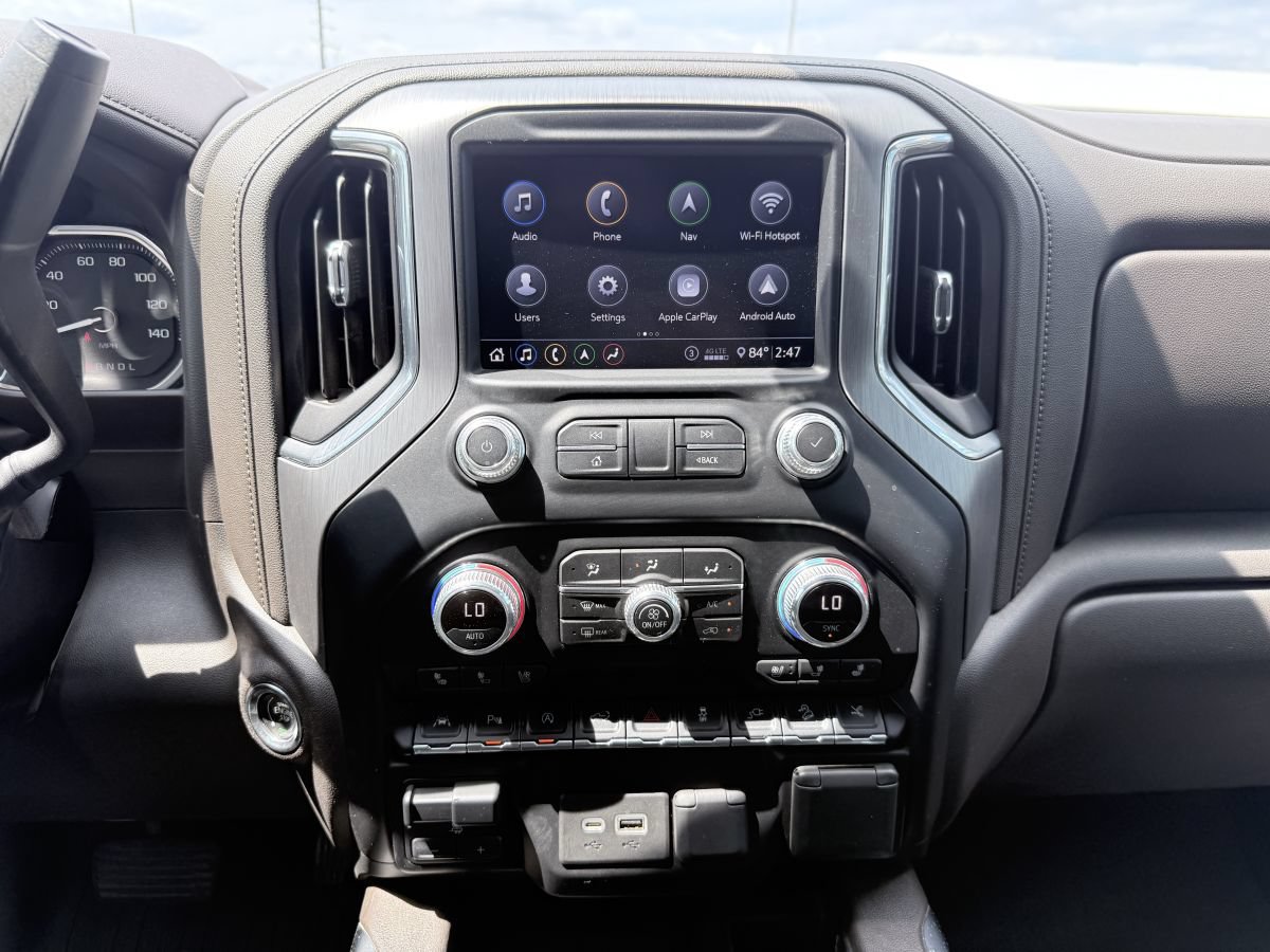 Used 2020 GMC Sierra 1500 Denali w/ Denali Ultimate Package AWD/4WD image 11