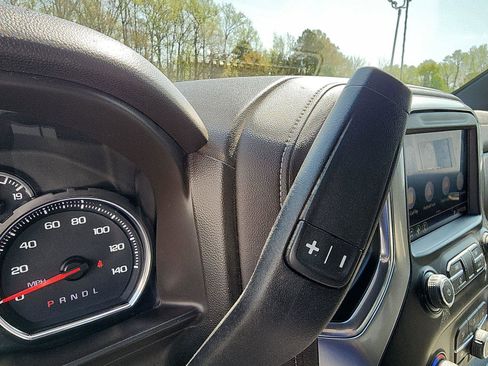 Used 2021 Chevrolet Silverado 2500 LT w/ Convenience Package image 19