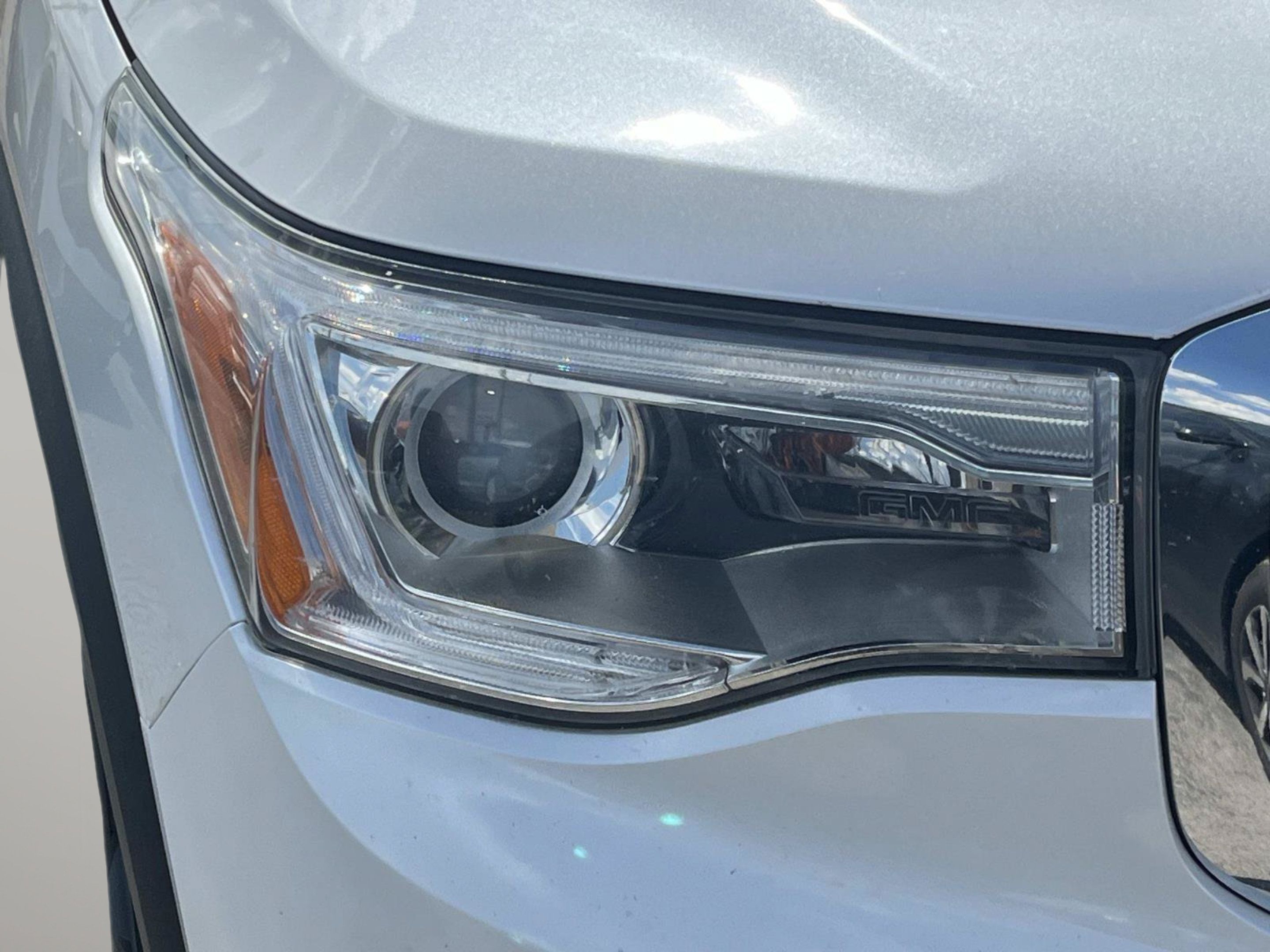 Used 2019 GMC Acadia SLT FWD image 44