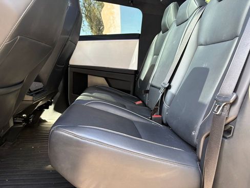Used 2024 Tesla Cybertruck AWD Crew Cab image 10