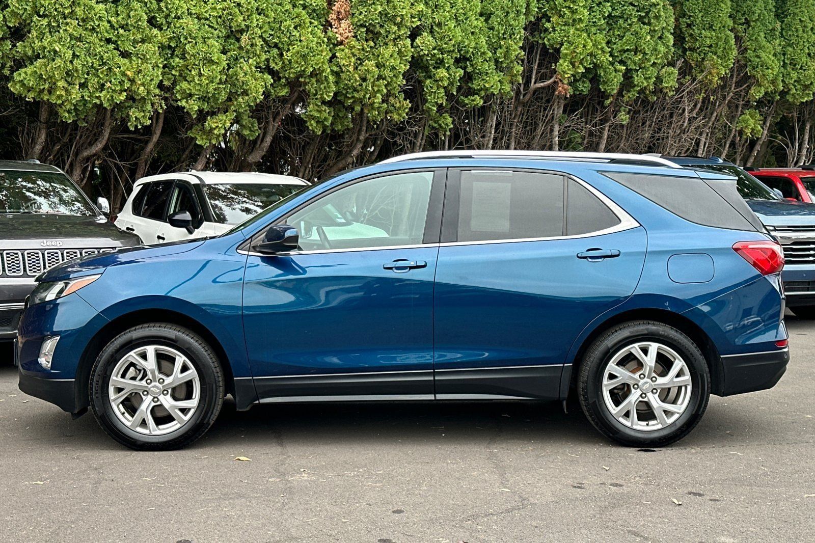 Used 2020 Chevrolet Equinox LT FWD image 7