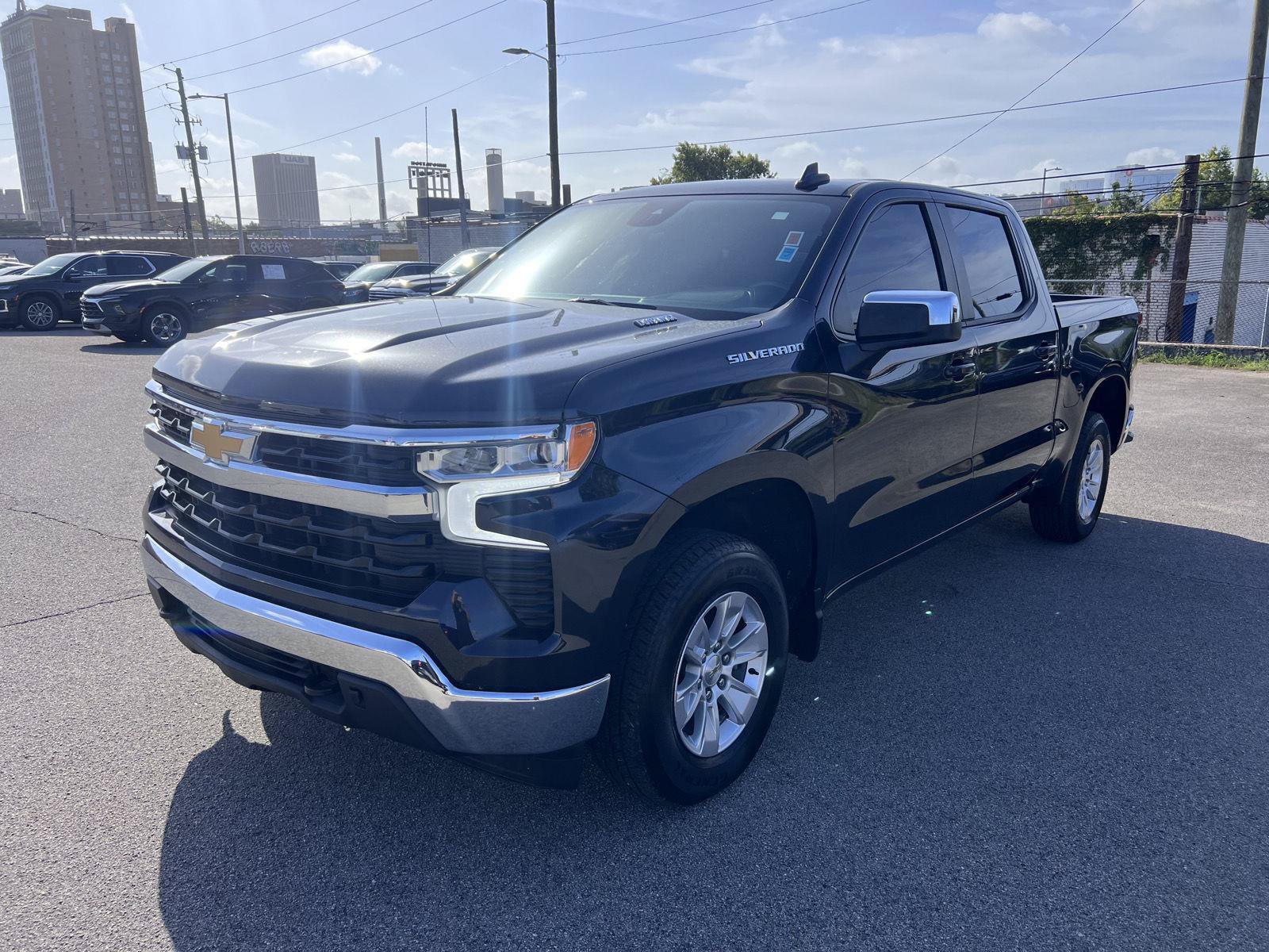 Used 2023 Chevrolet Silverado 1500 LT w/ Protection Package AWD/4WD image 28