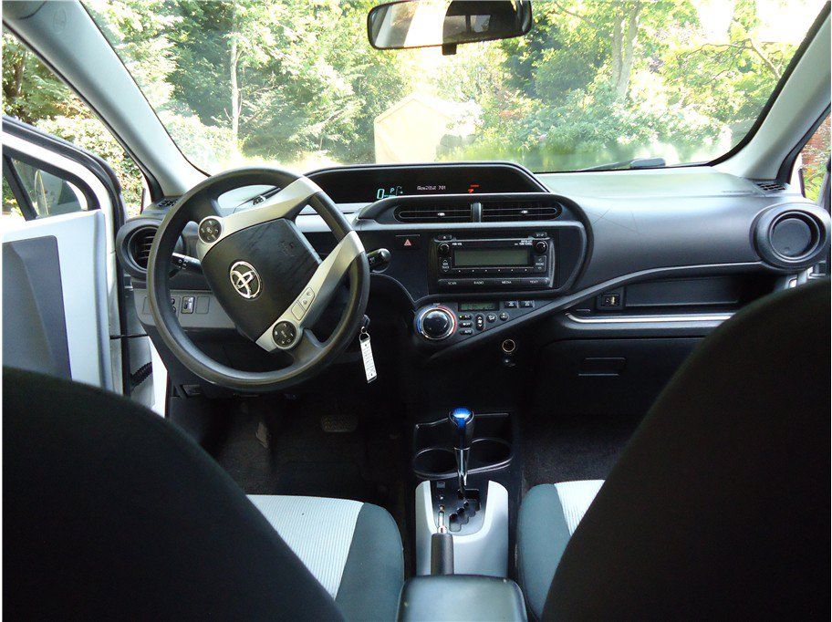 Used 2014 Toyota Prius C Two FWD image 14