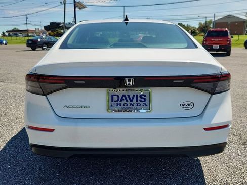 Certified 2026 Honda Accord SE image 5