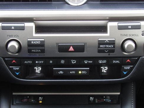 Used 2016 Lexus ES 350 image 28