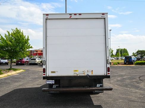 Used 2016 GMC Savana 3500 RWD image 6