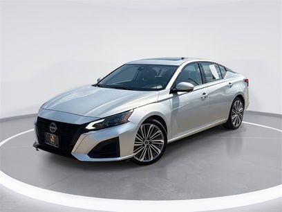 Used 2023 Nissan Altima 2.5 SL