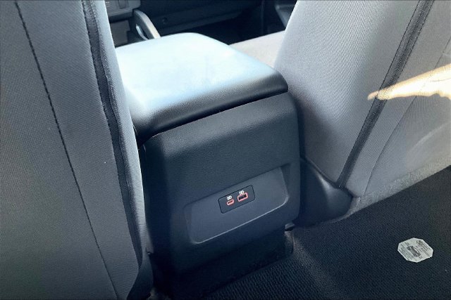 Used 2025 Nissan Frontier SV AWD/4WD image 11