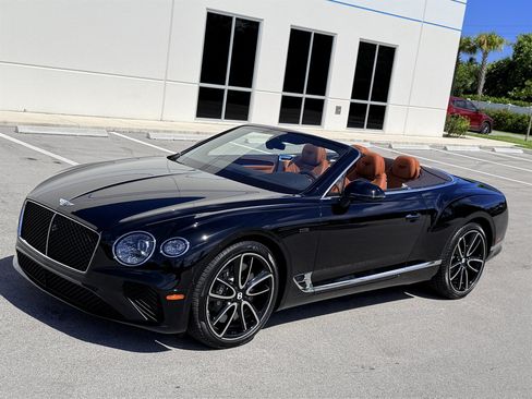 Used 2024 Bentley Continental GT V8 AWD/4WD image 2
