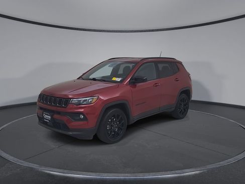 Certified 2025 Jeep Compass Latitude w/ Altitude Special Edition AWD/4WD image 8