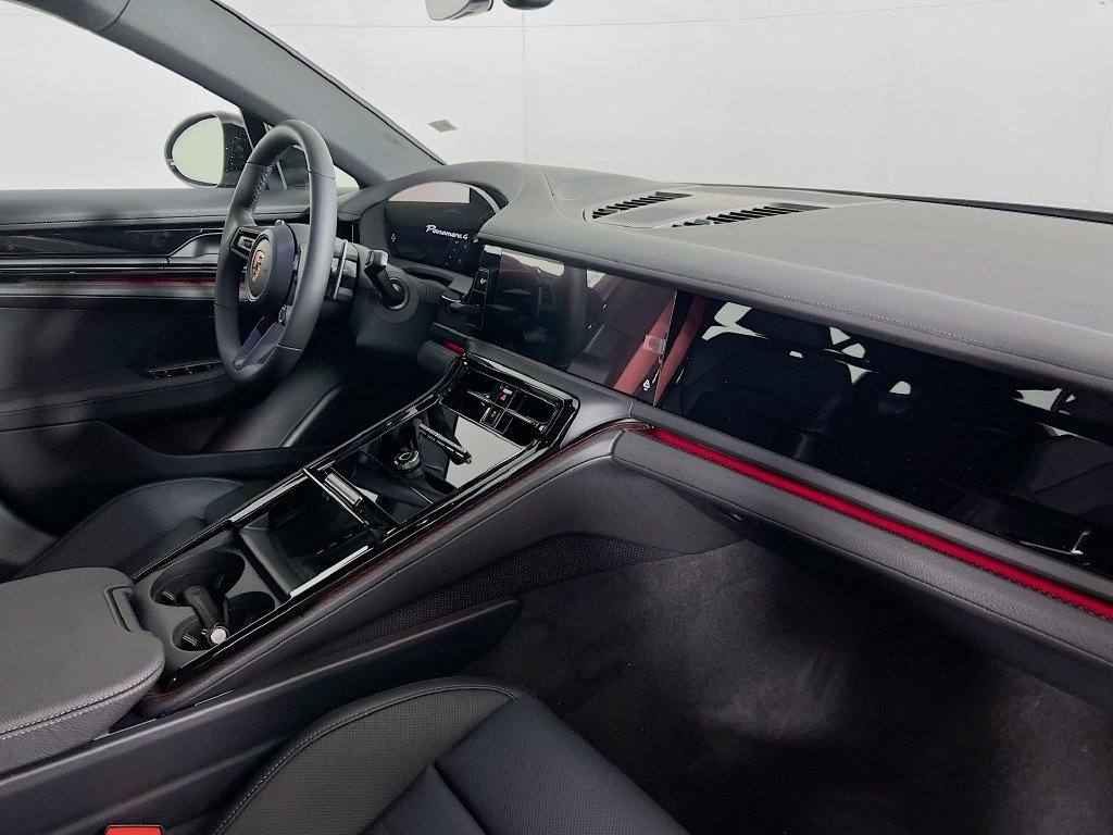 New 2026 Porsche Panamera 4 AWD/4WD image 31