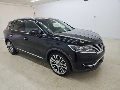 Used 2017 Lincoln MKX Reserve w/ Lincoln MKX Climate Package FWD image 13