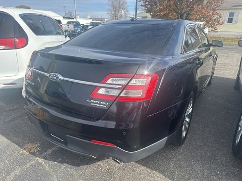Used 2017 Ford Taurus Limited image 12