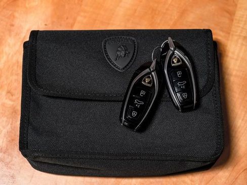 Used 2022 Lamborghini Urus image 65