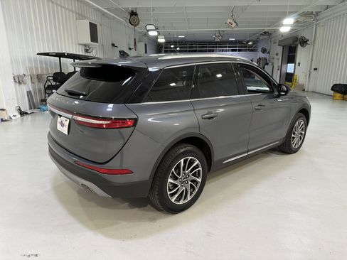 Used 2022 Lincoln Corsair FWD w/ Equipment Group 101A image 5