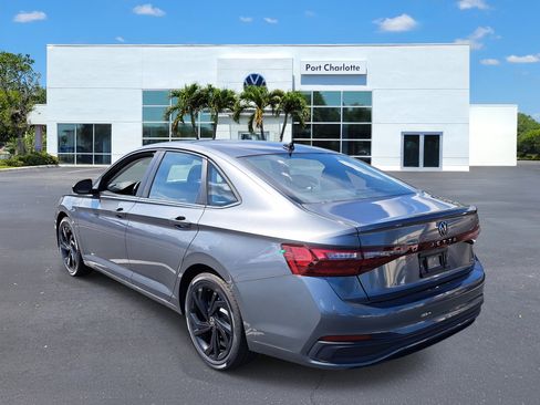 New 2025 Volkswagen Jetta SE image 33