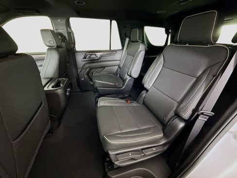 Used 2026 GMC Yukon Elevation RWD image 24