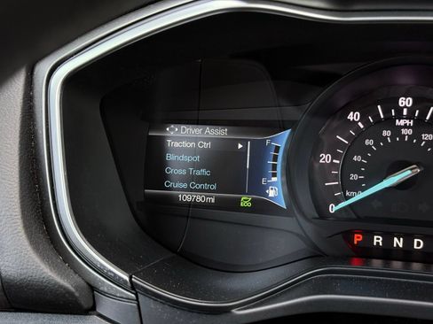 Used 2019 Ford Fusion SE FWD image 28
