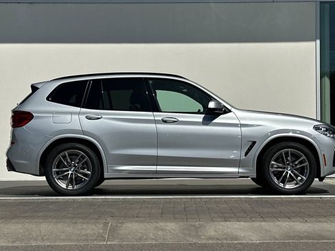 Used 2021 BMW X3 xDrive30i w/ Executive Package AWD/4WD image 2