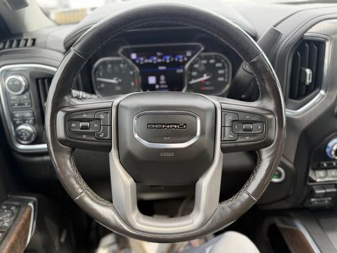 Used 2021 GMC Sierra 2500 Denali w/ Denali Black Diamond Edition AWD/4WD image 20