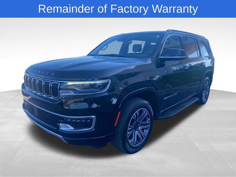 Used 2024 Jeep Wagoneer Series II w/ Flexible Seating Group RWD image 3